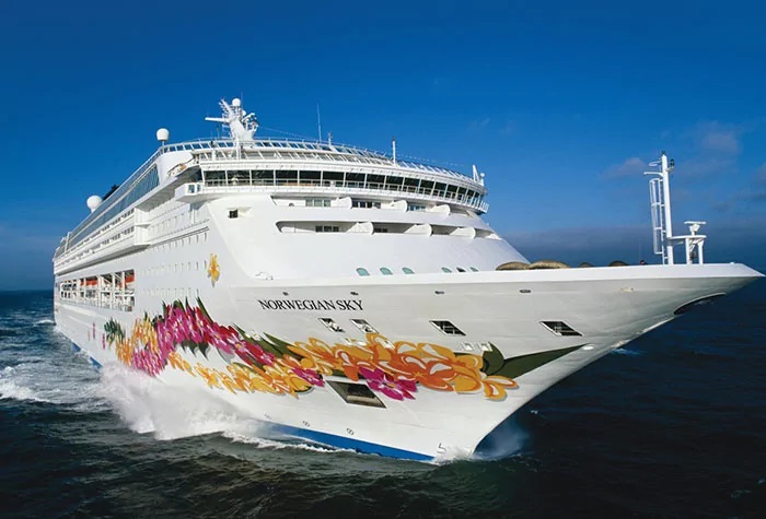 4-Day Bahamas, Round-trip Miami